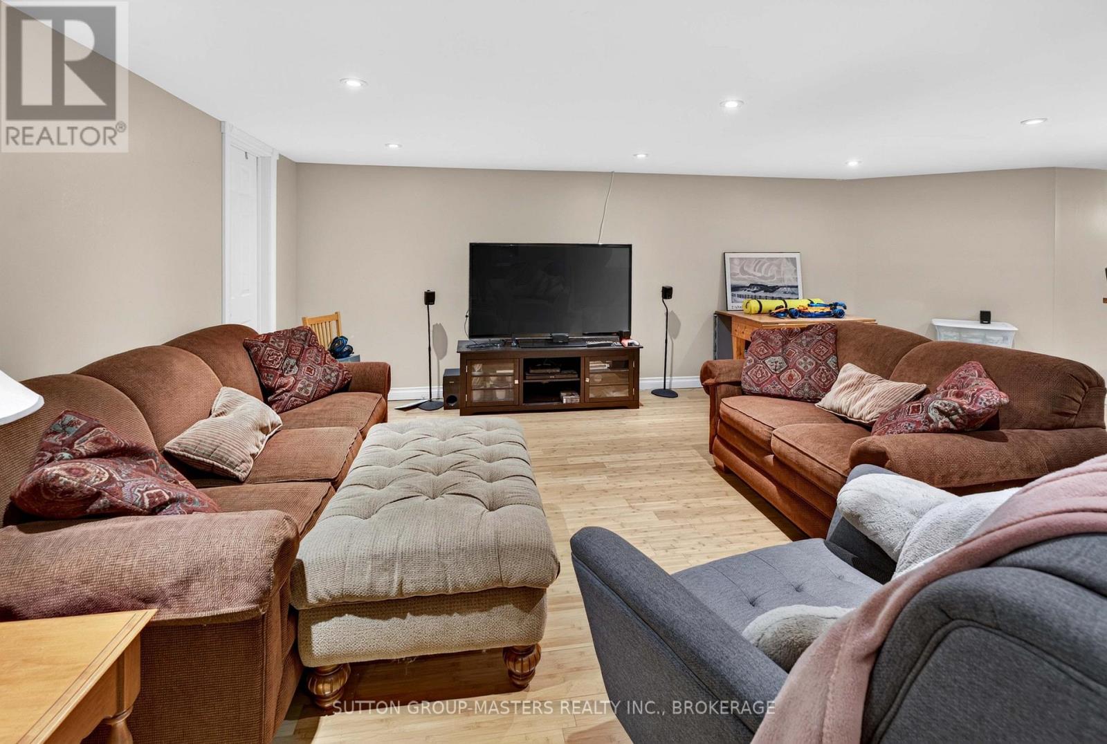 710 MAPLE ROAD - 7