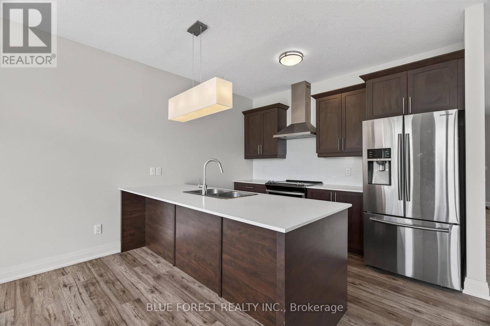 #126 3025 SINGLETON AVENUE - Image 11