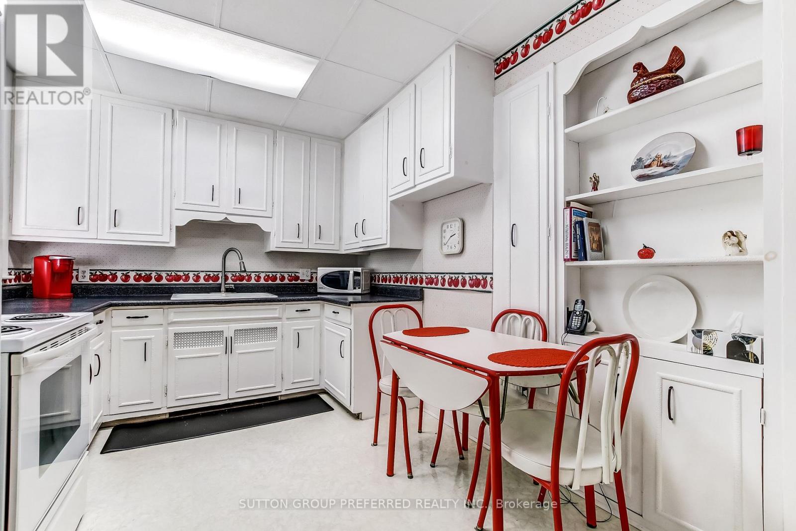 63 SOUTHWICK STREET - 11
