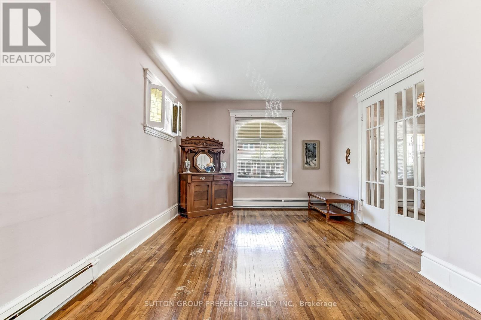 63 SOUTHWICK STREET - 13