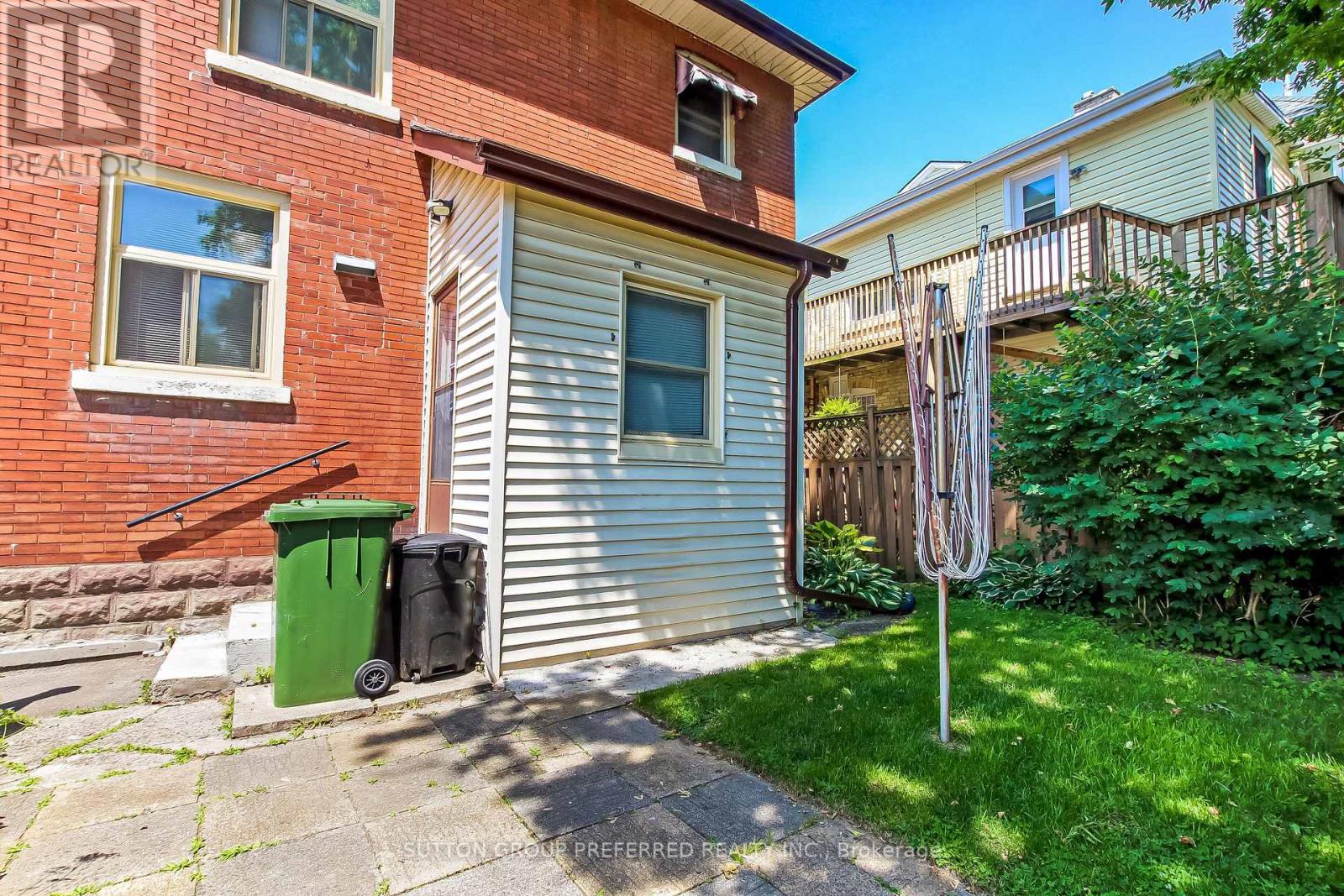 63 SOUTHWICK STREET - 25