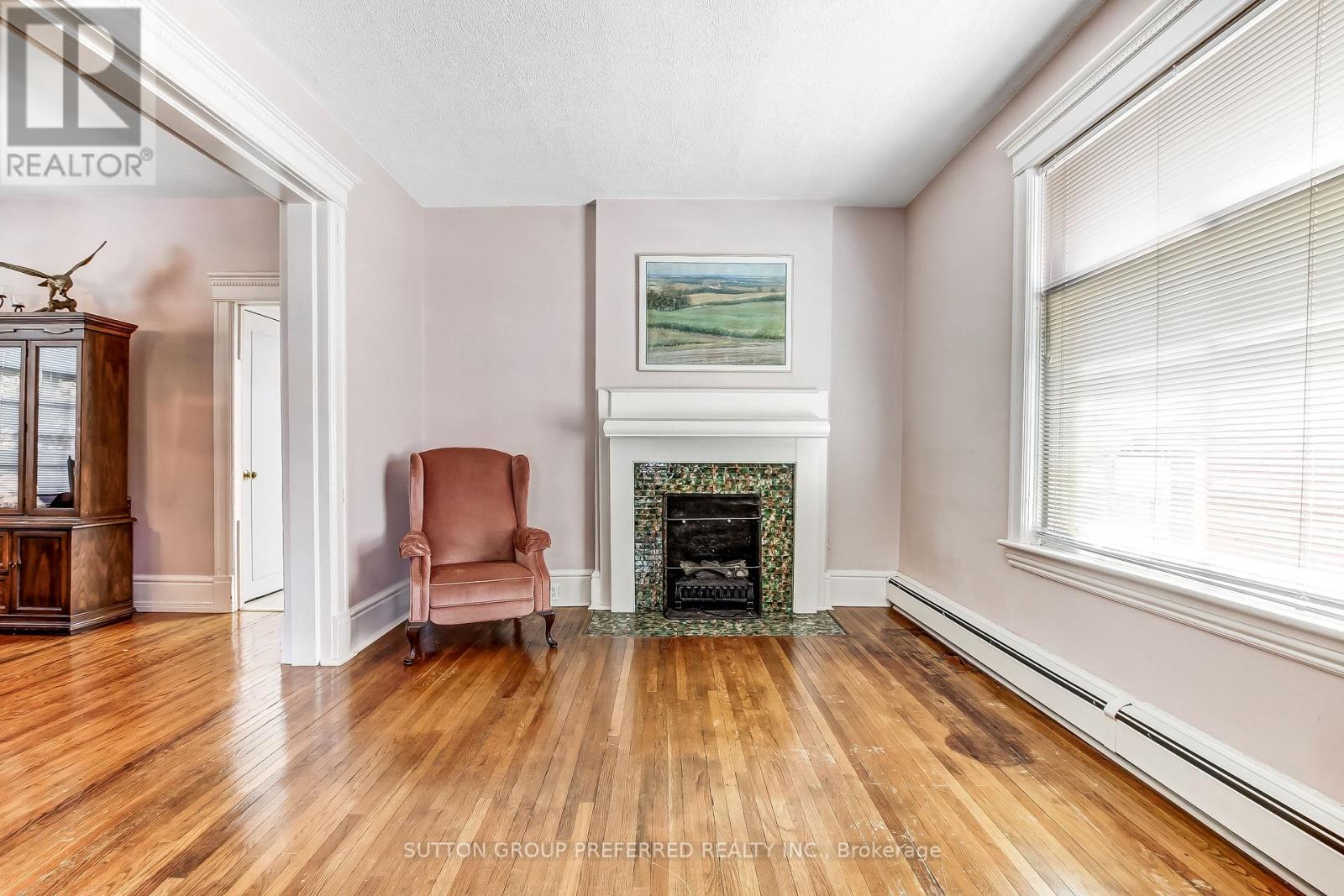 63 SOUTHWICK STREET - 9