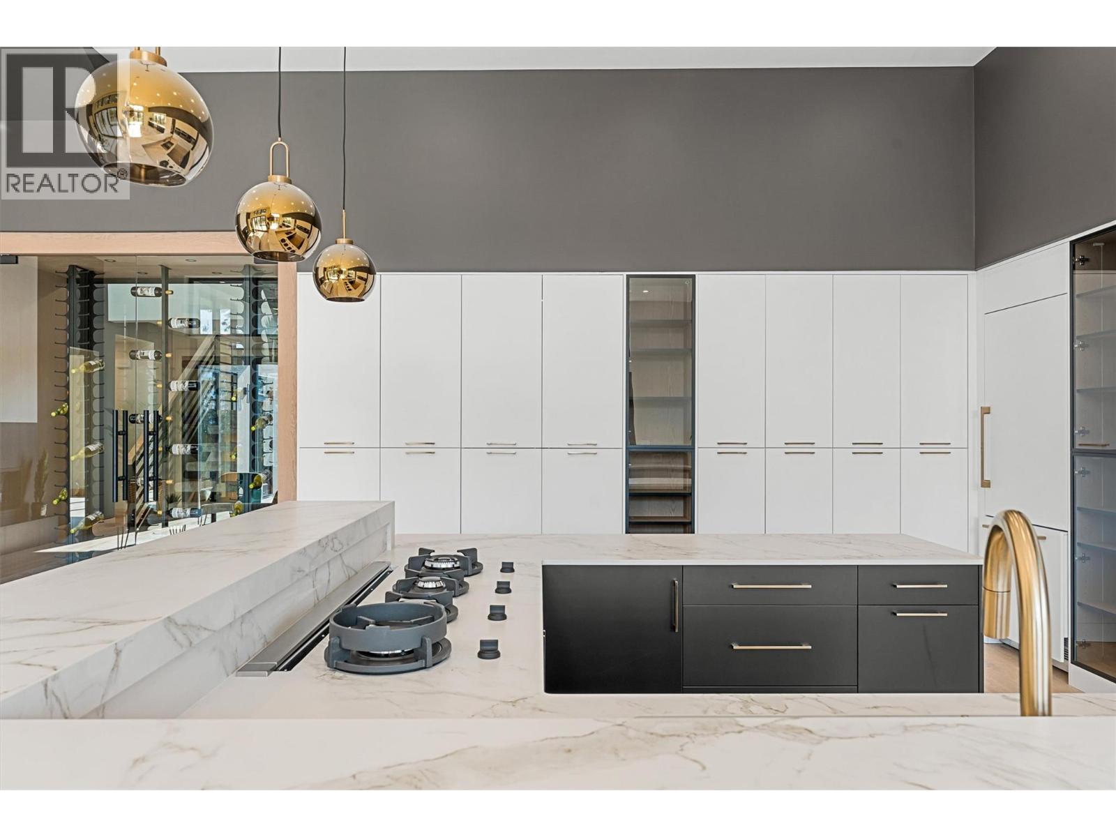 10218 Beacon Hill Drive, Lake Country