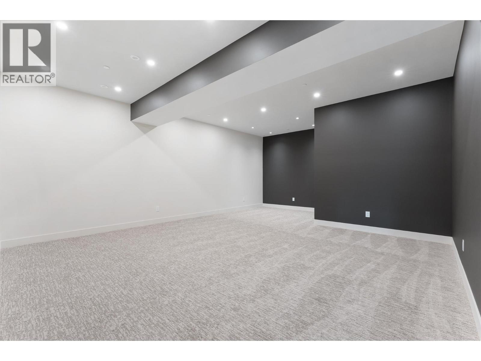 10218 Beacon Hill Drive, Lake Country