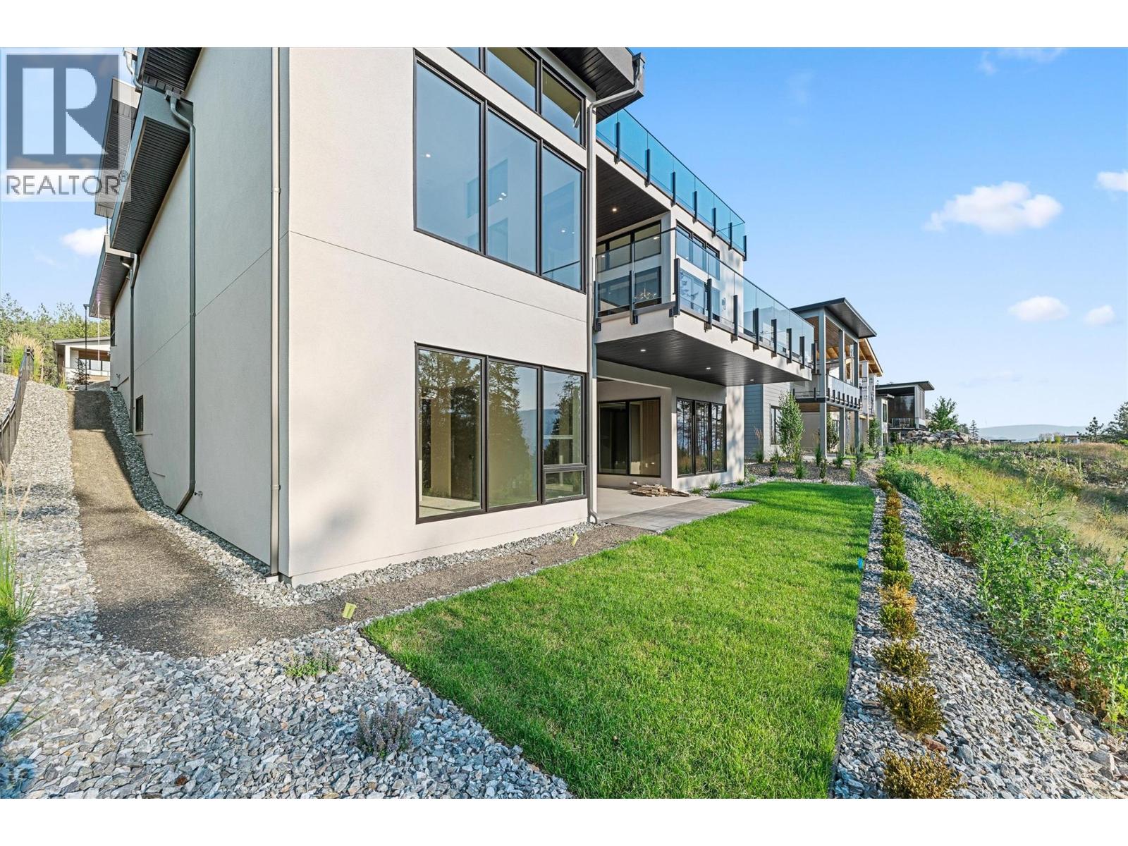 10218 Beacon Hill Drive, Lake Country