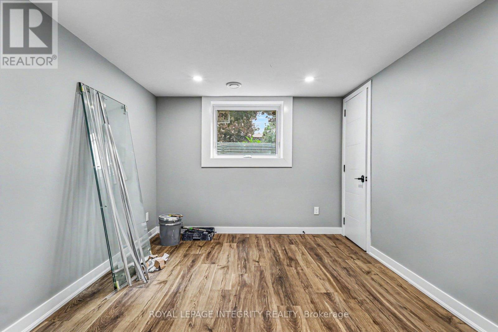2 Bed, 1 Bath House for Rent in Ottawa – 3 – 1936 BELCOURT BOULEVARD, Ottawa – MLS# X13519158 - Image 12