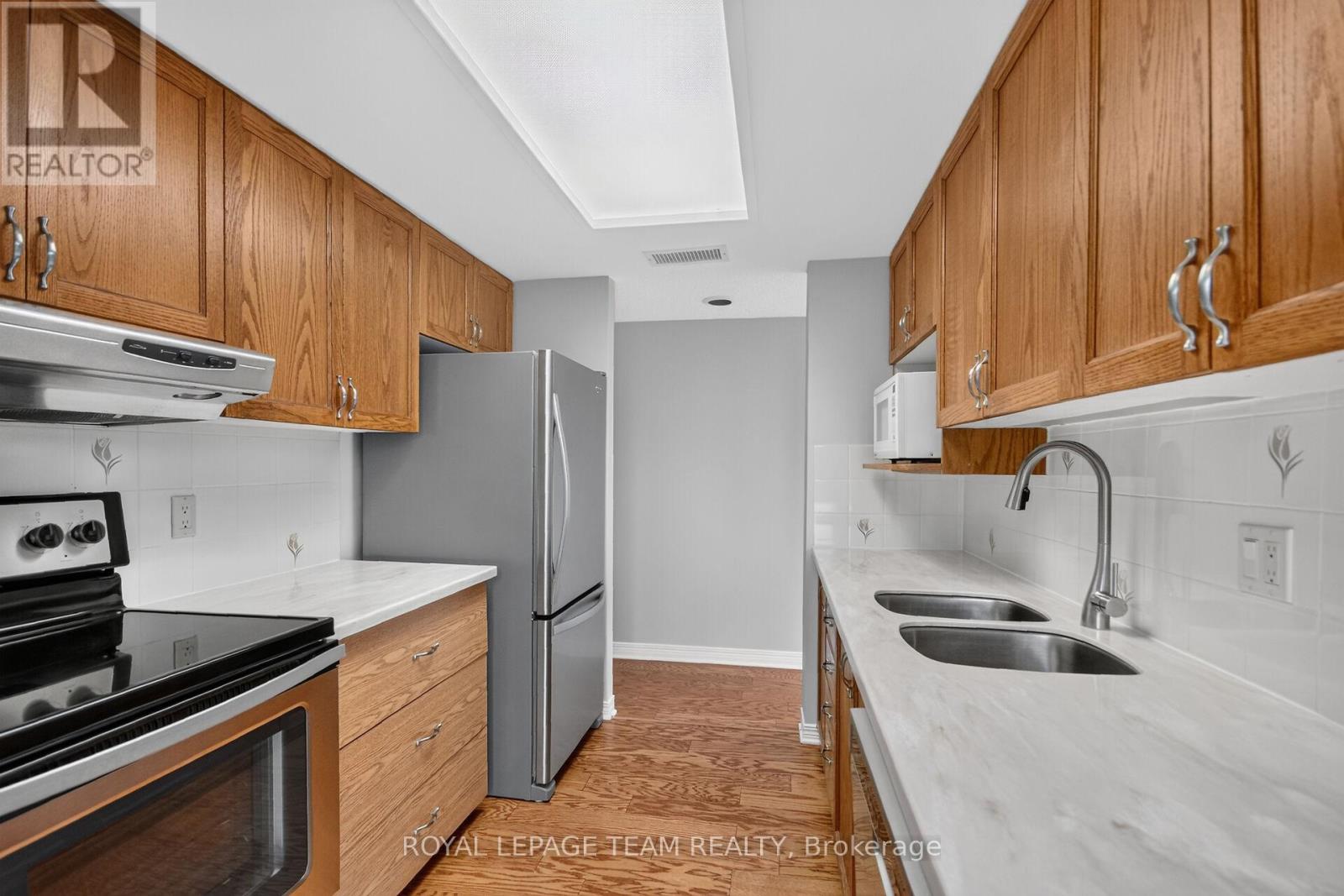 2 Bed, 2 Bath Apartment for Sale in Ottawa – 201 – 100 GRANT CARMAN DRIVE, Ottawa – MLS# X13519166 - Image 15