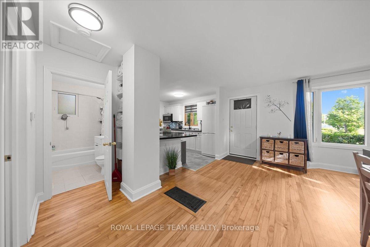 1 Bed, 1 Bath House for Sale in Ottawa – 331 BEECHGROVE AVENUE, Ottawa – MLS# X13519178 - Image 16