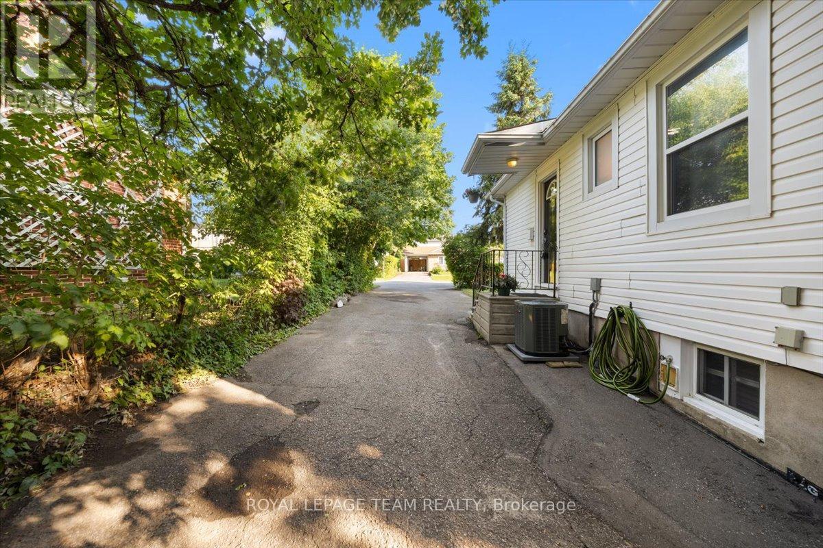1 Bed, 1 Bath House for Sale in Ottawa – 331 BEECHGROVE AVENUE, Ottawa – MLS# X13519178 - Image 28