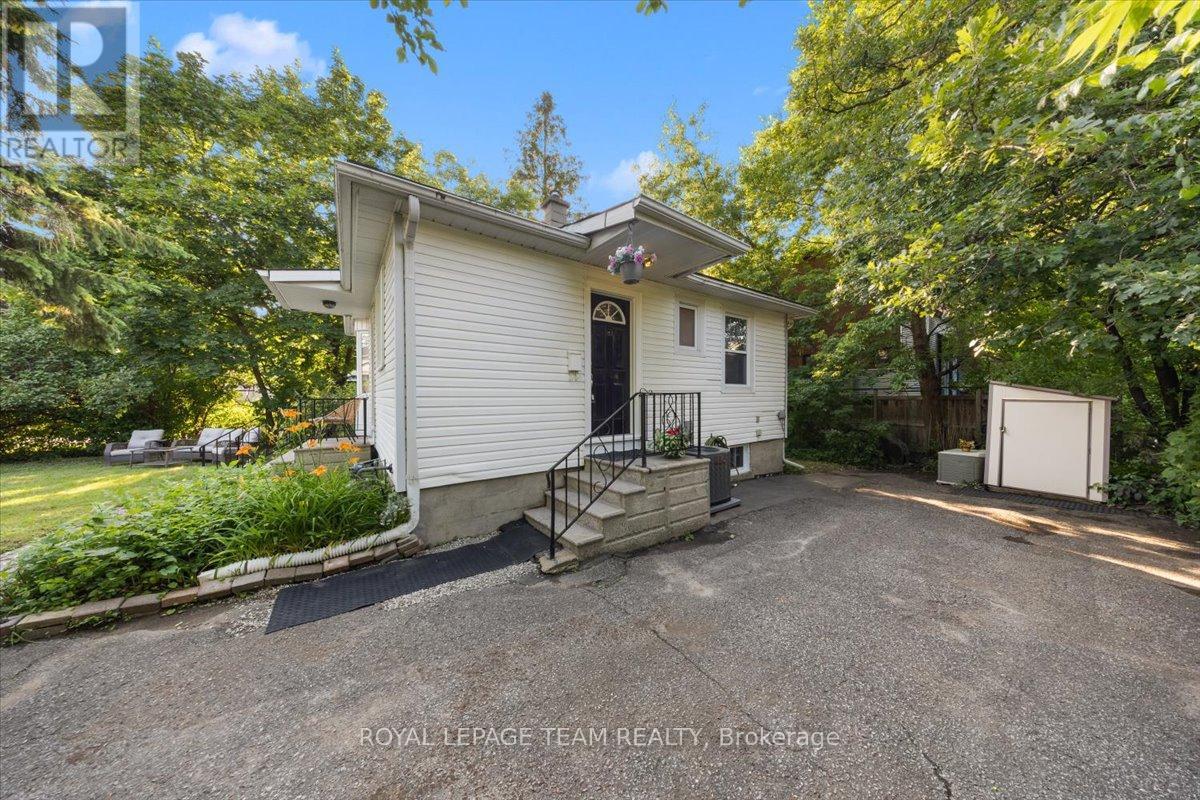 1 Bed, 1 Bath House for Sale in Ottawa – 331 BEECHGROVE AVENUE, Ottawa – MLS# X13519178 - Image 29