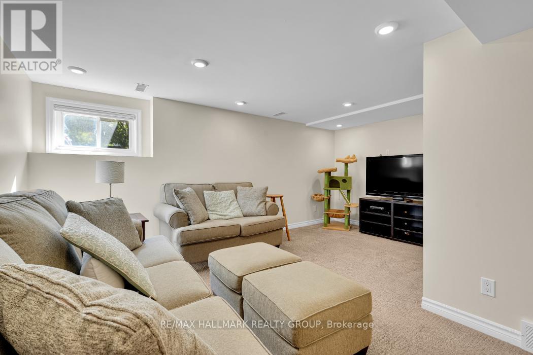 3 Bed, 3 Bath House for Sale in Ottawa – 398 VERDON PRIVATE, Ottawa – MLS# X13519248 - Image 26