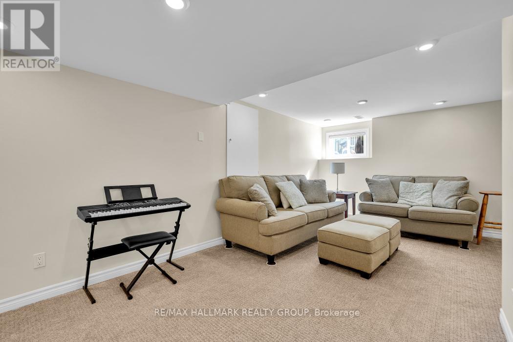 3 Bed, 3 Bath House for Sale in Ottawa – 398 VERDON PRIVATE, Ottawa – MLS# X13519248 - Image 27