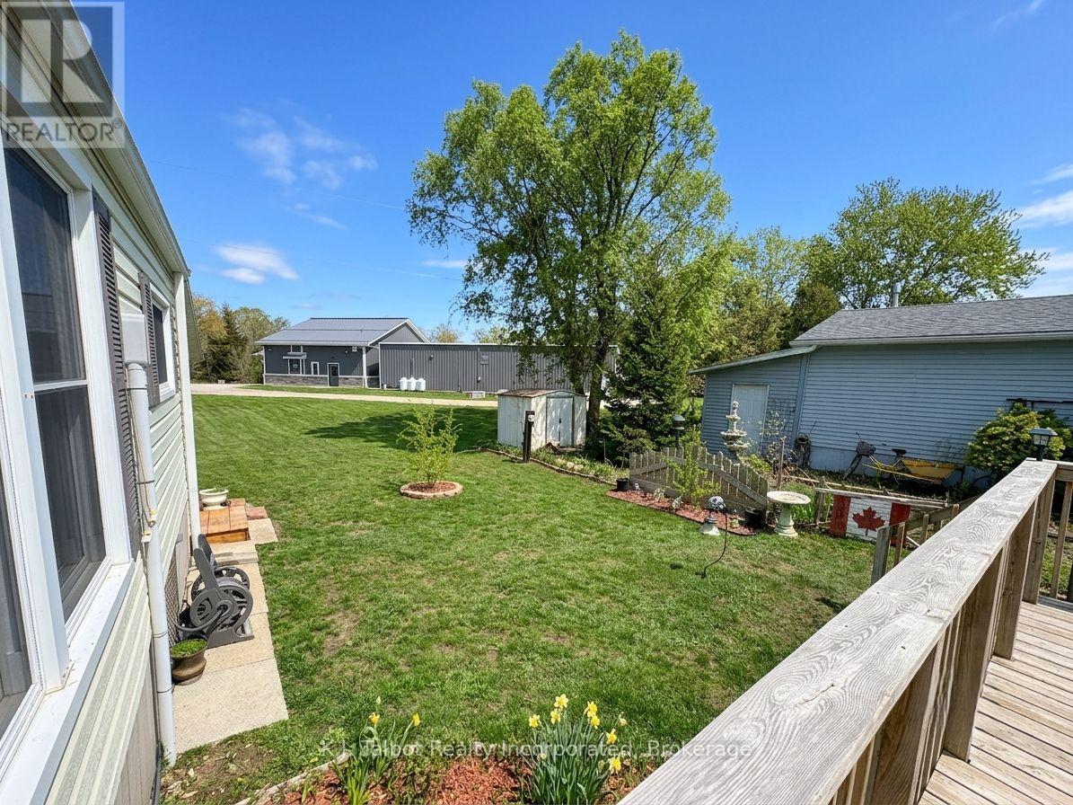 4 POPLAR LANE - 24