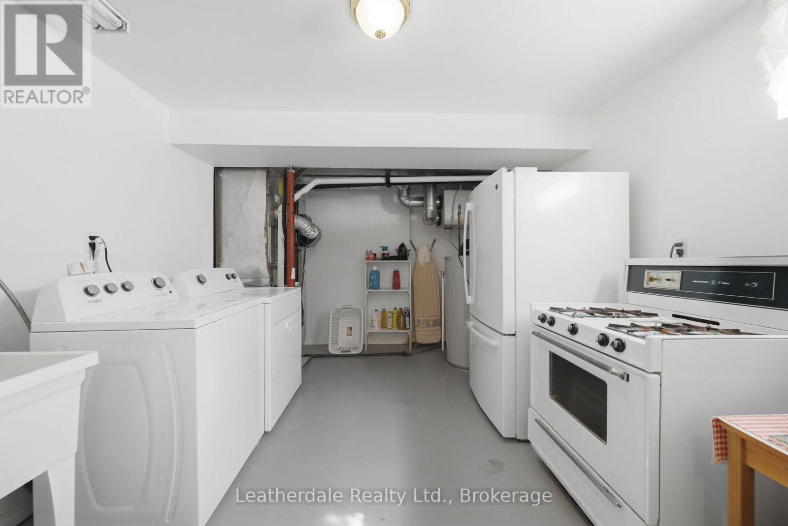 3 ROSEMARY ROAD - 35