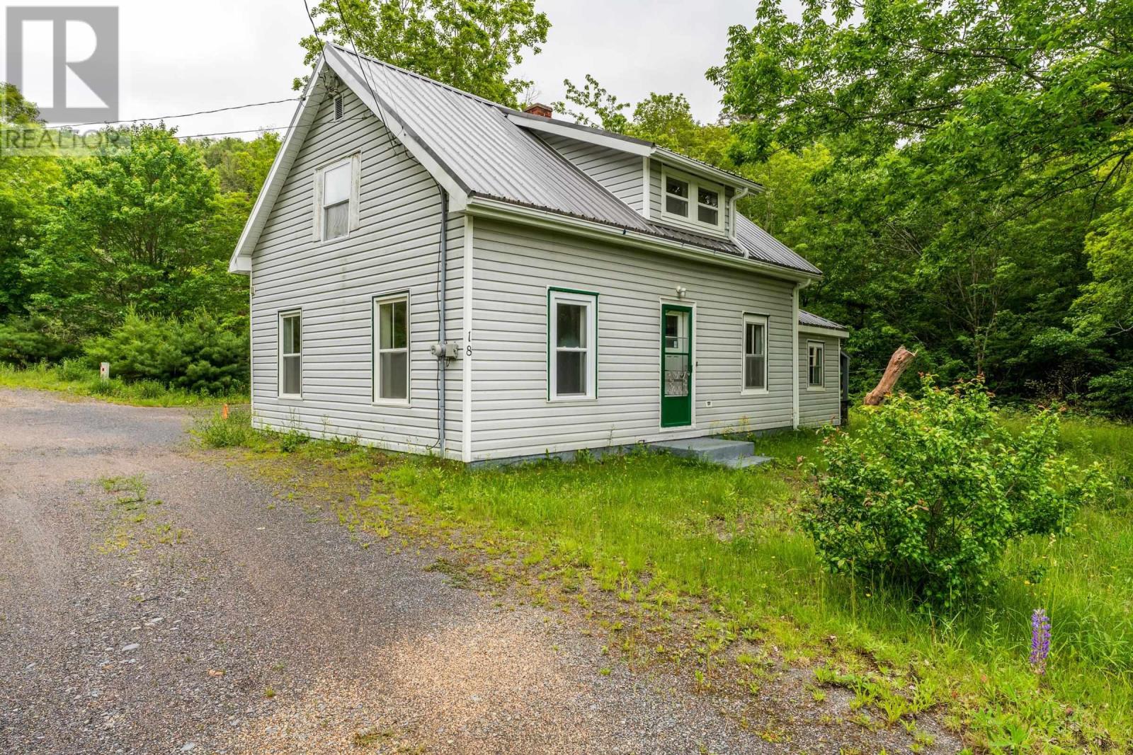 18 Clementsport Road - 2