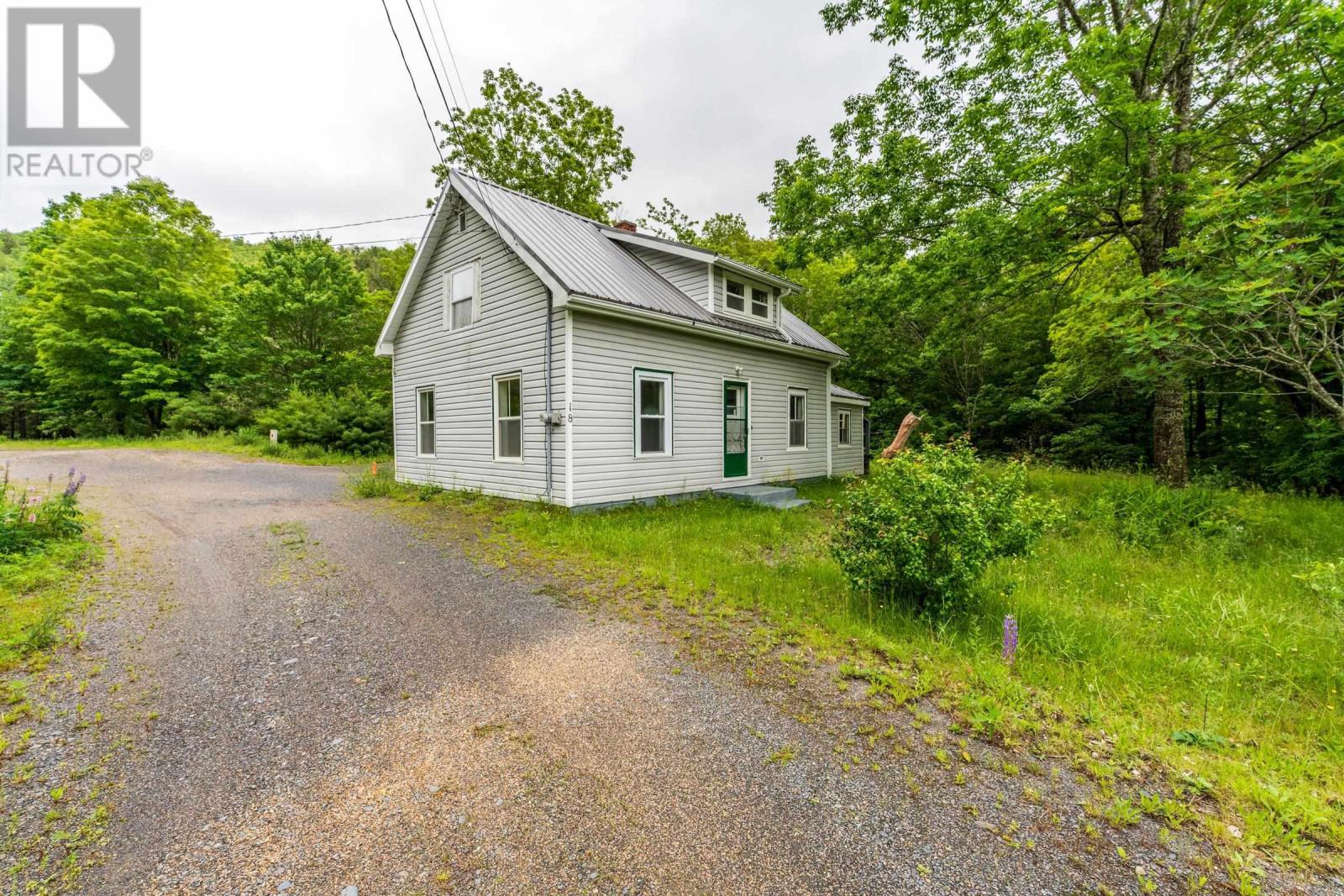 18 Clementsport Road - 1