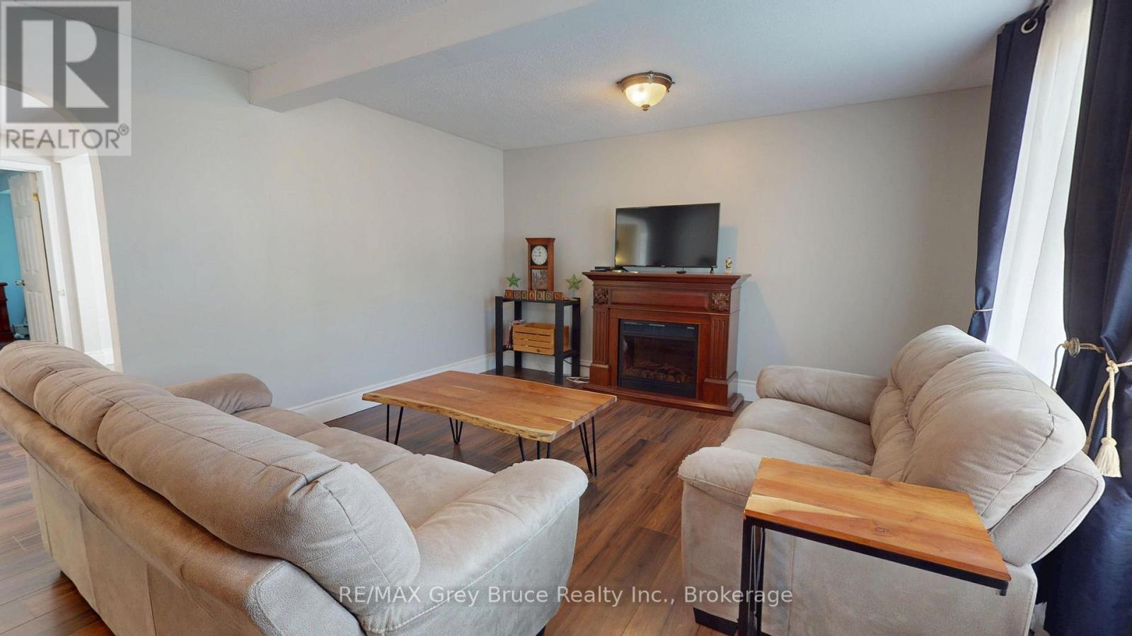 621 11TH STREET W - 15