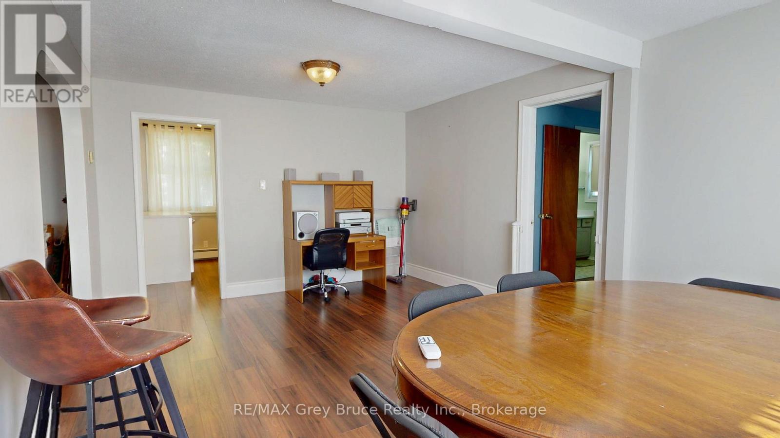 621 11TH STREET W - 17