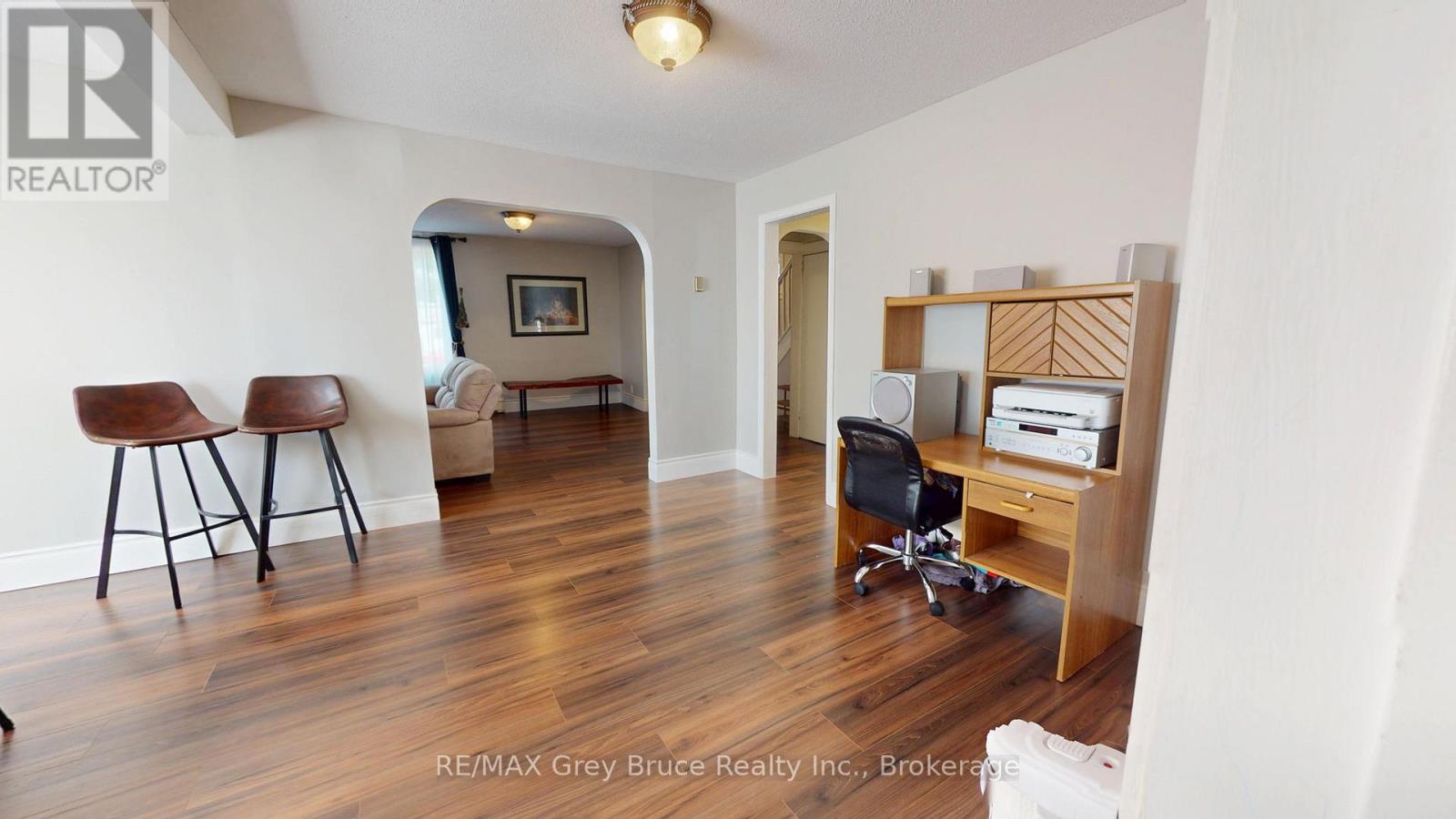 621 11TH STREET W - 18