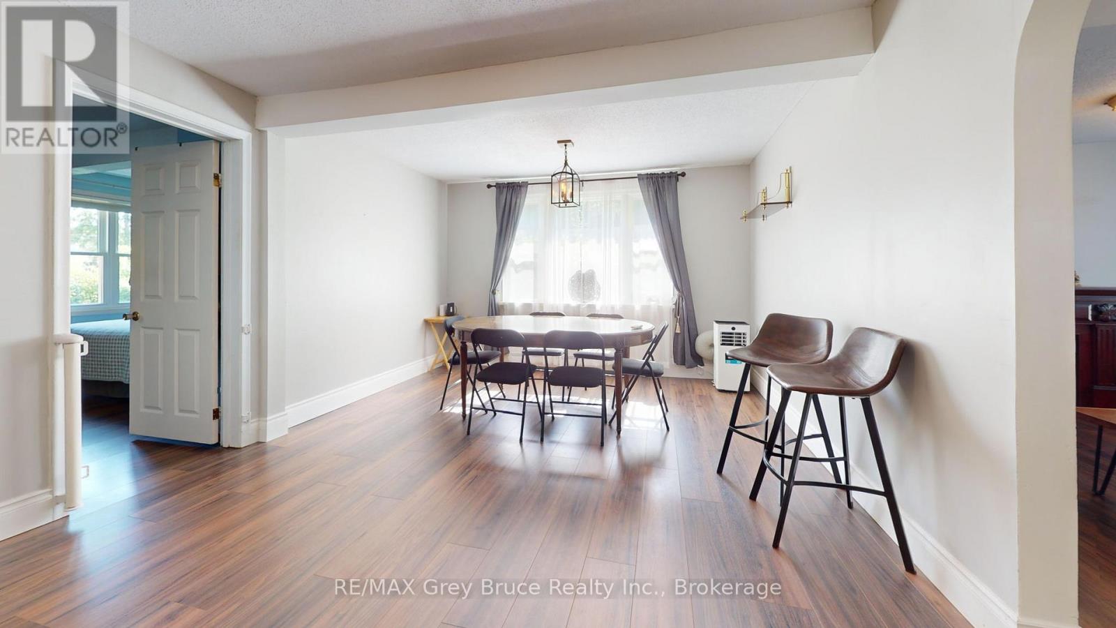 621 11TH STREET W - 19