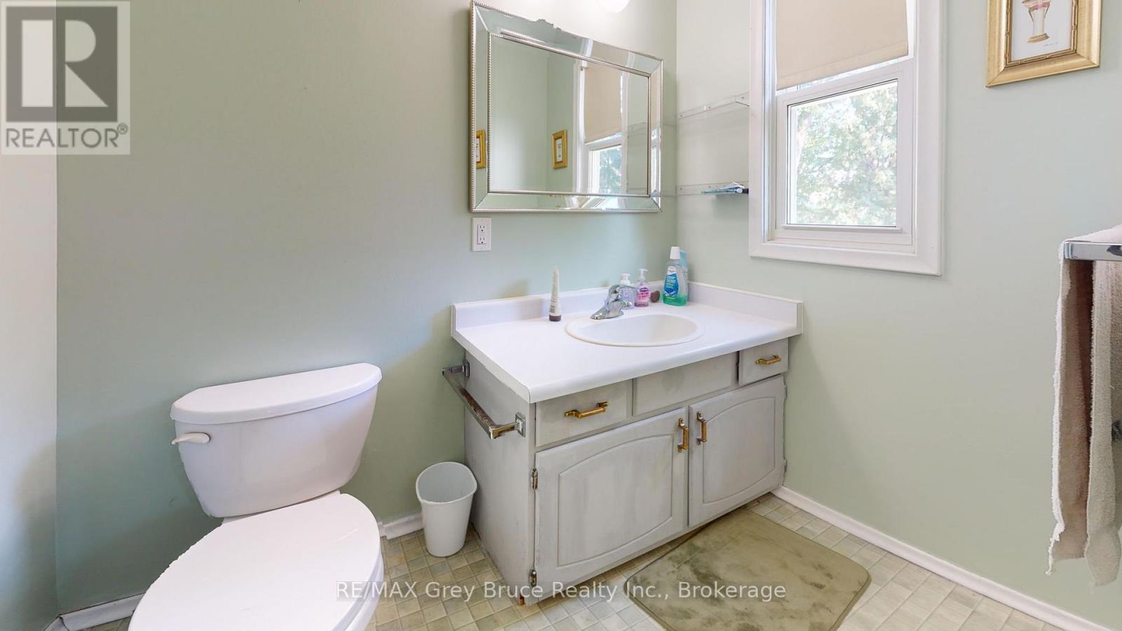 621 11TH STREET W - 29