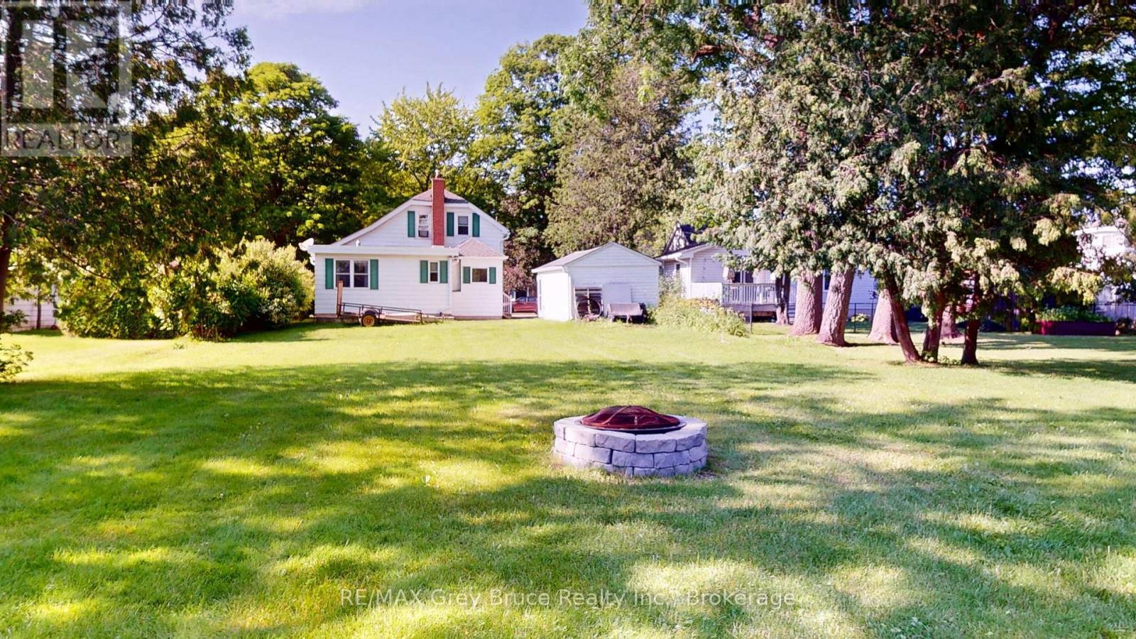 621 11TH STREET W - 7