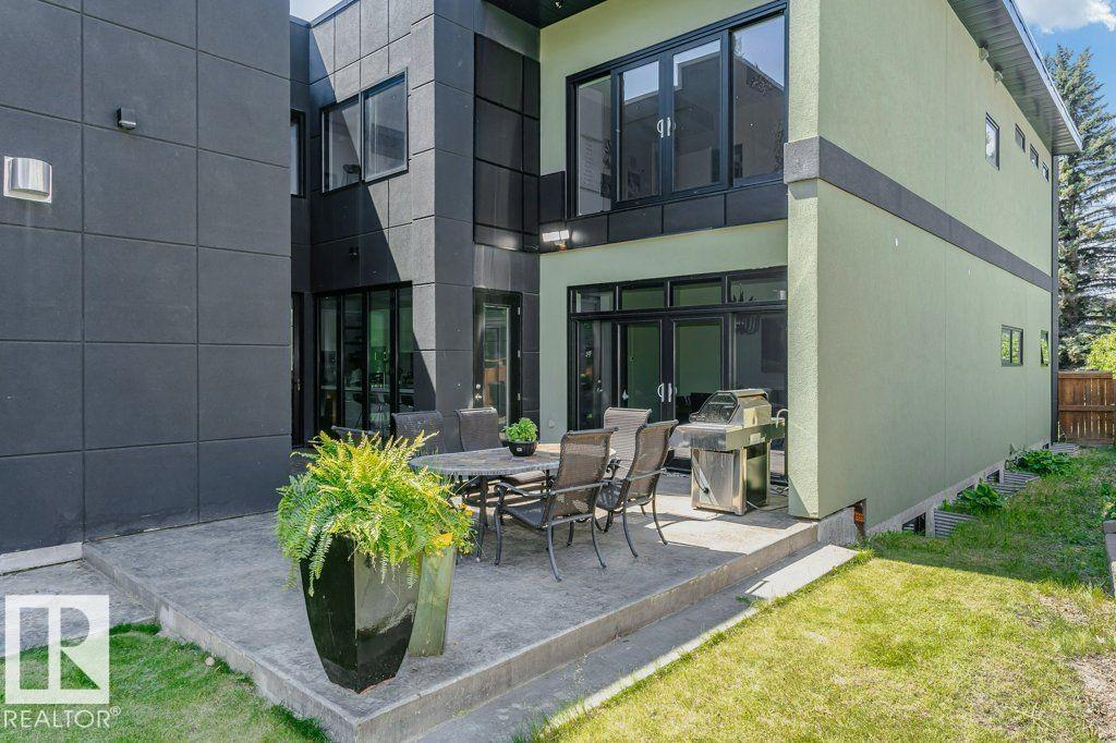 9035 SASKATCHEWAN DR NW - 60