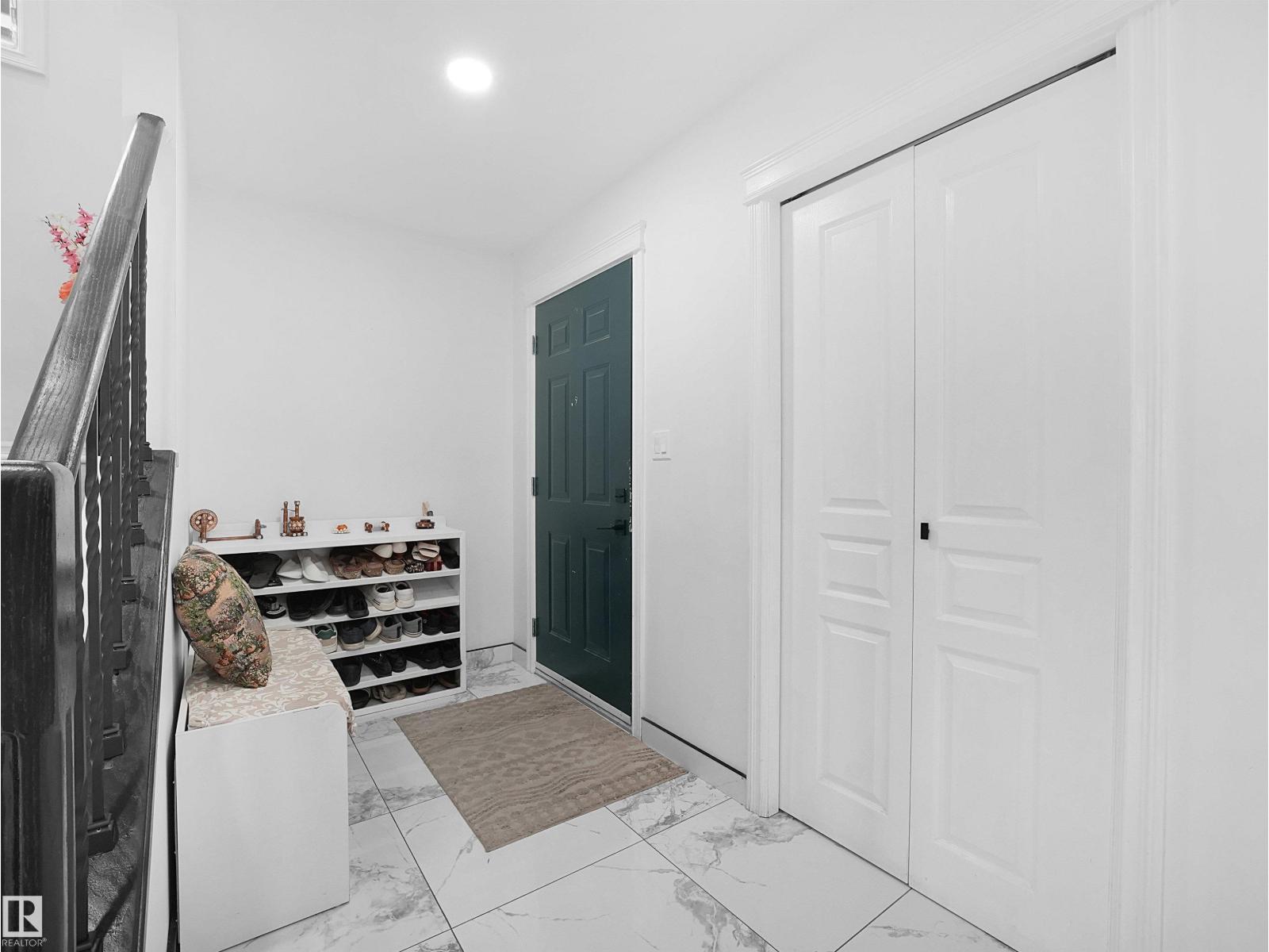 2418 32B ST NW - 14