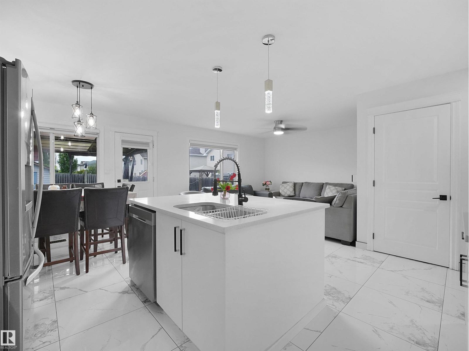 2418 32B ST NW - 23