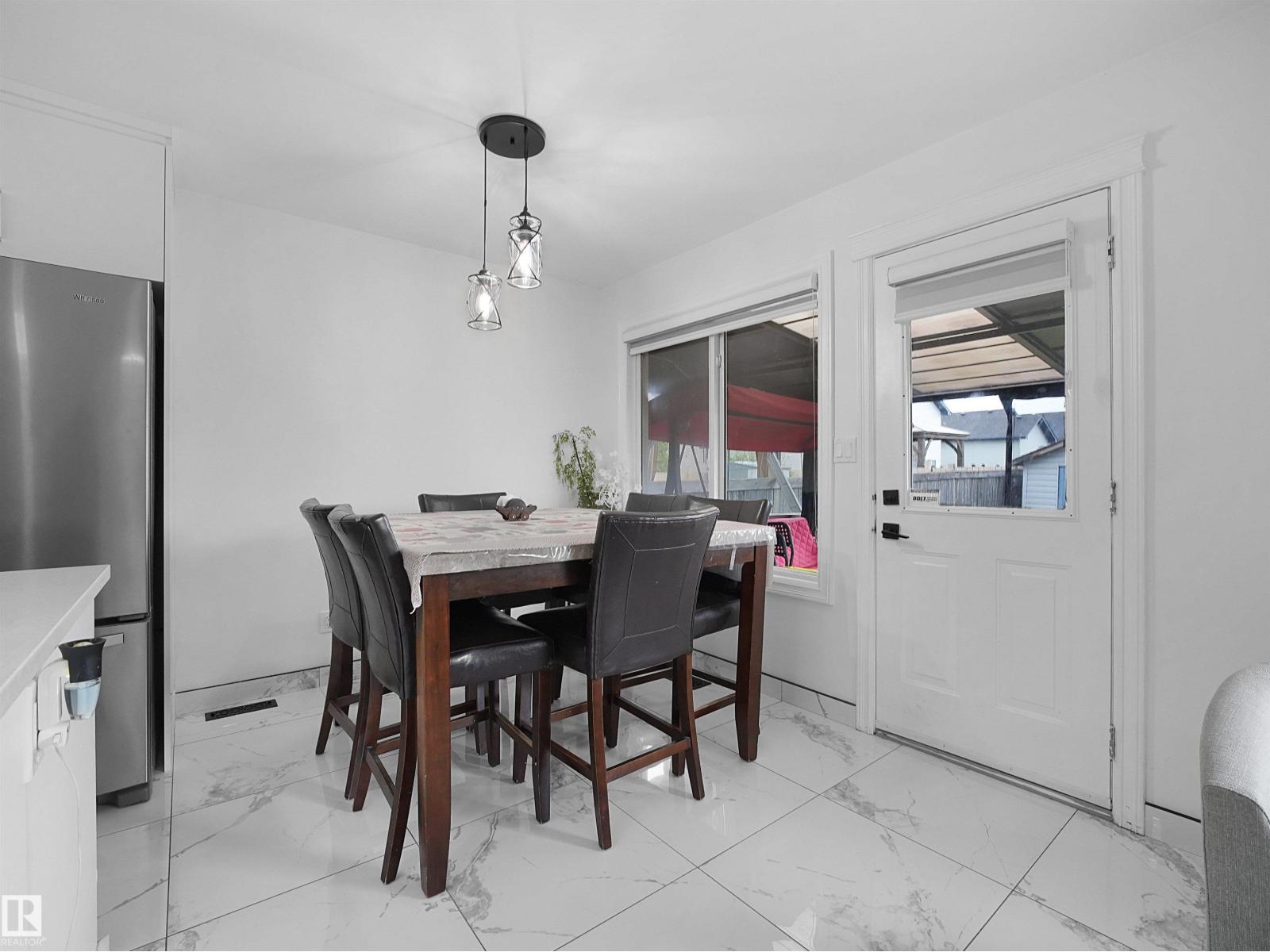 2418 32B ST NW - 24