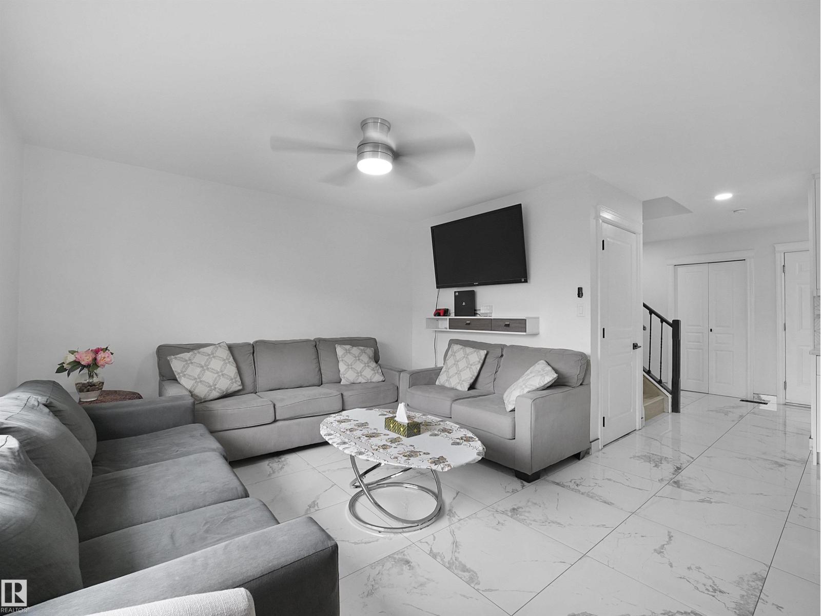 2418 32B ST NW - 25