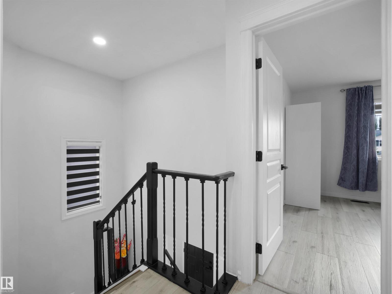 2418 32B ST NW - 29