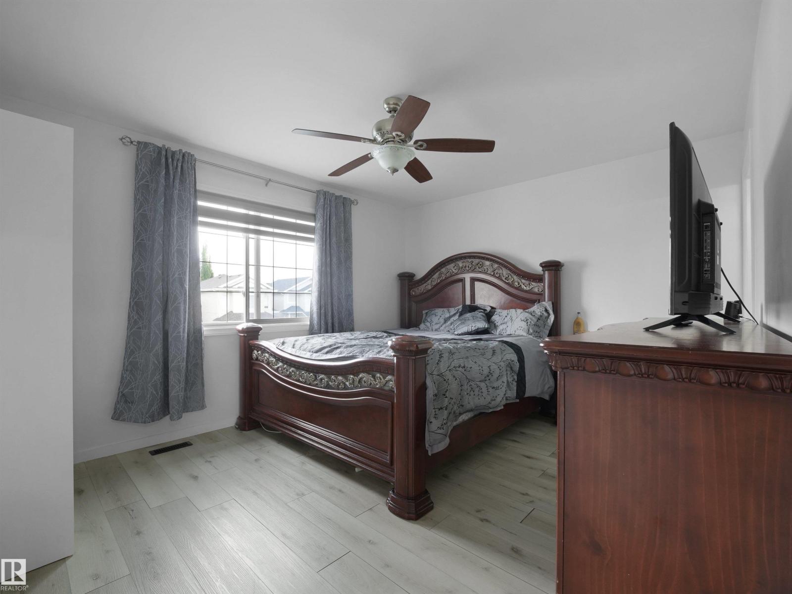 2418 32B ST NW - 31