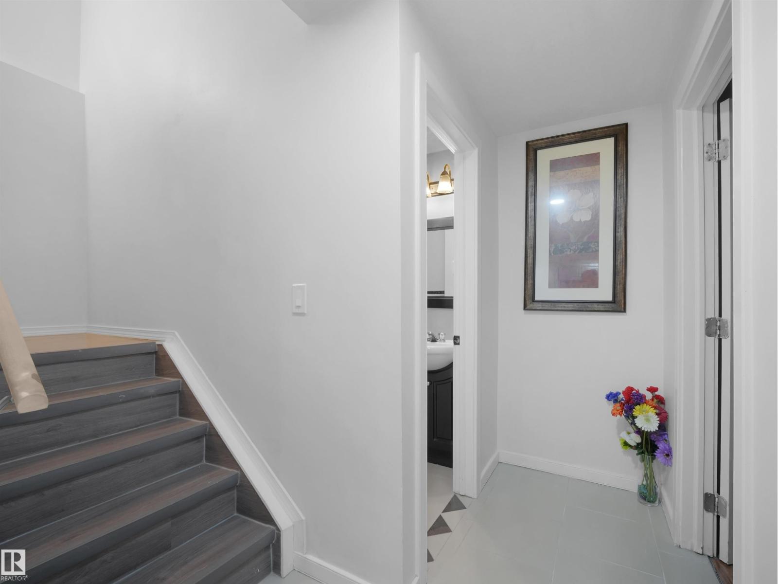 2418 32B ST NW - 39