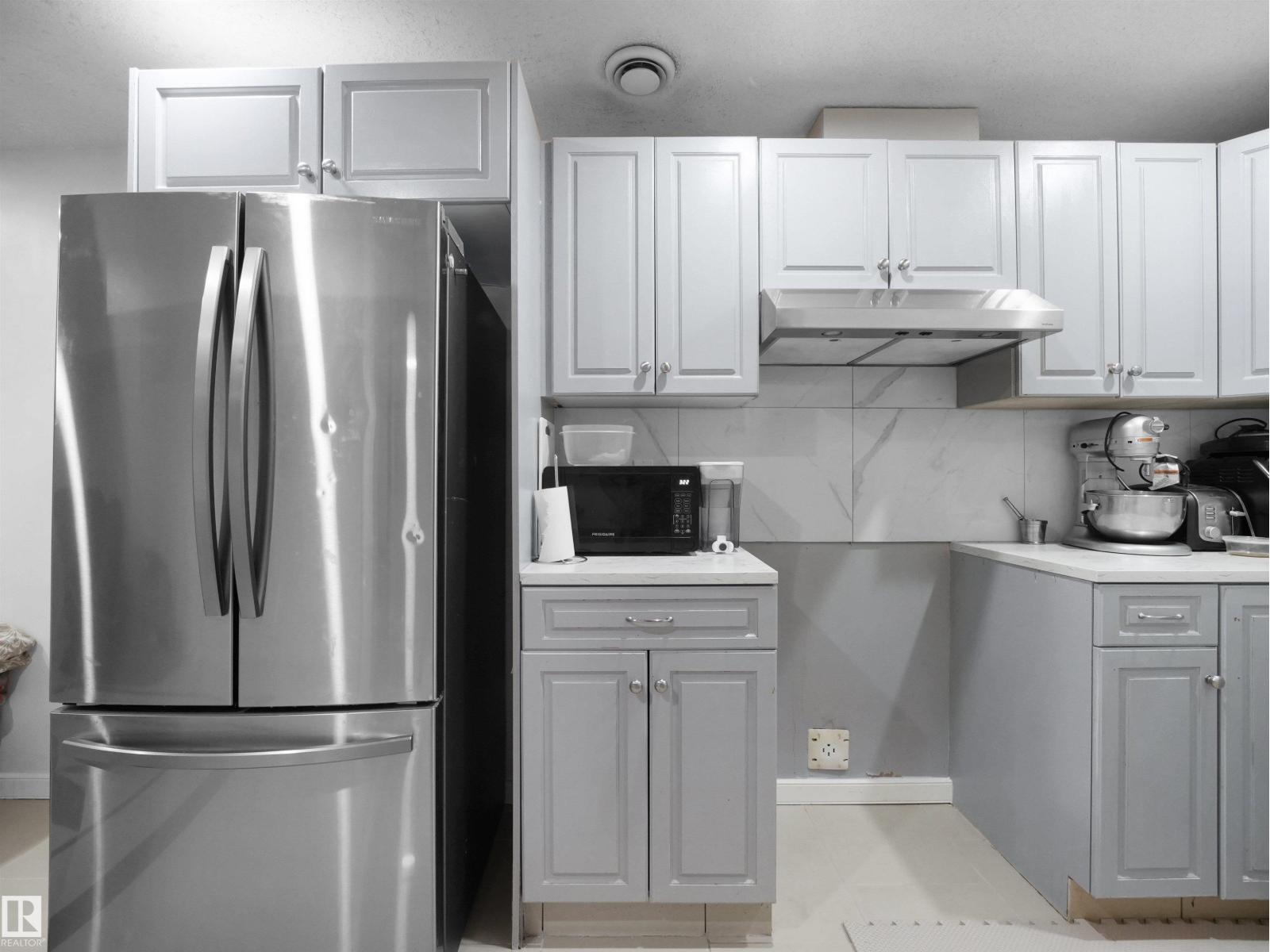 2418 32B ST NW - 45