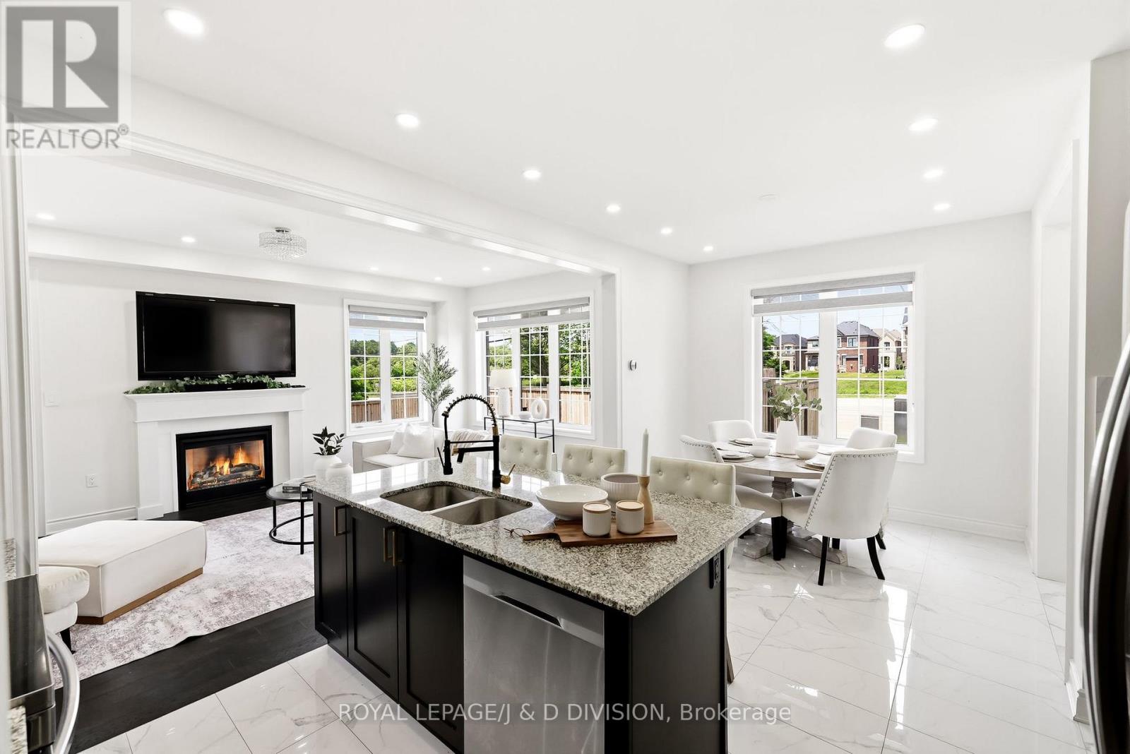 3000 HOLLYBERRY TRAIL - 10