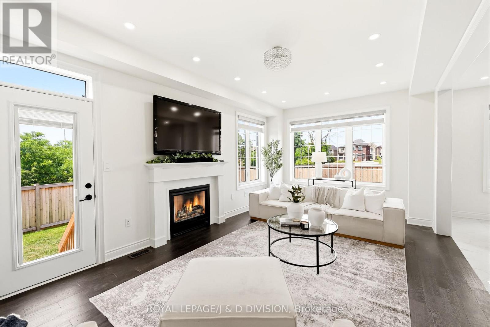 3000 HOLLYBERRY TRAIL - 13