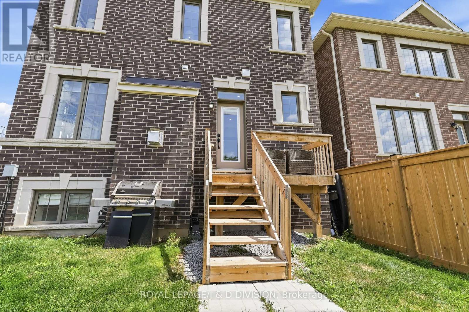 3000 HOLLYBERRY TRAIL - 36