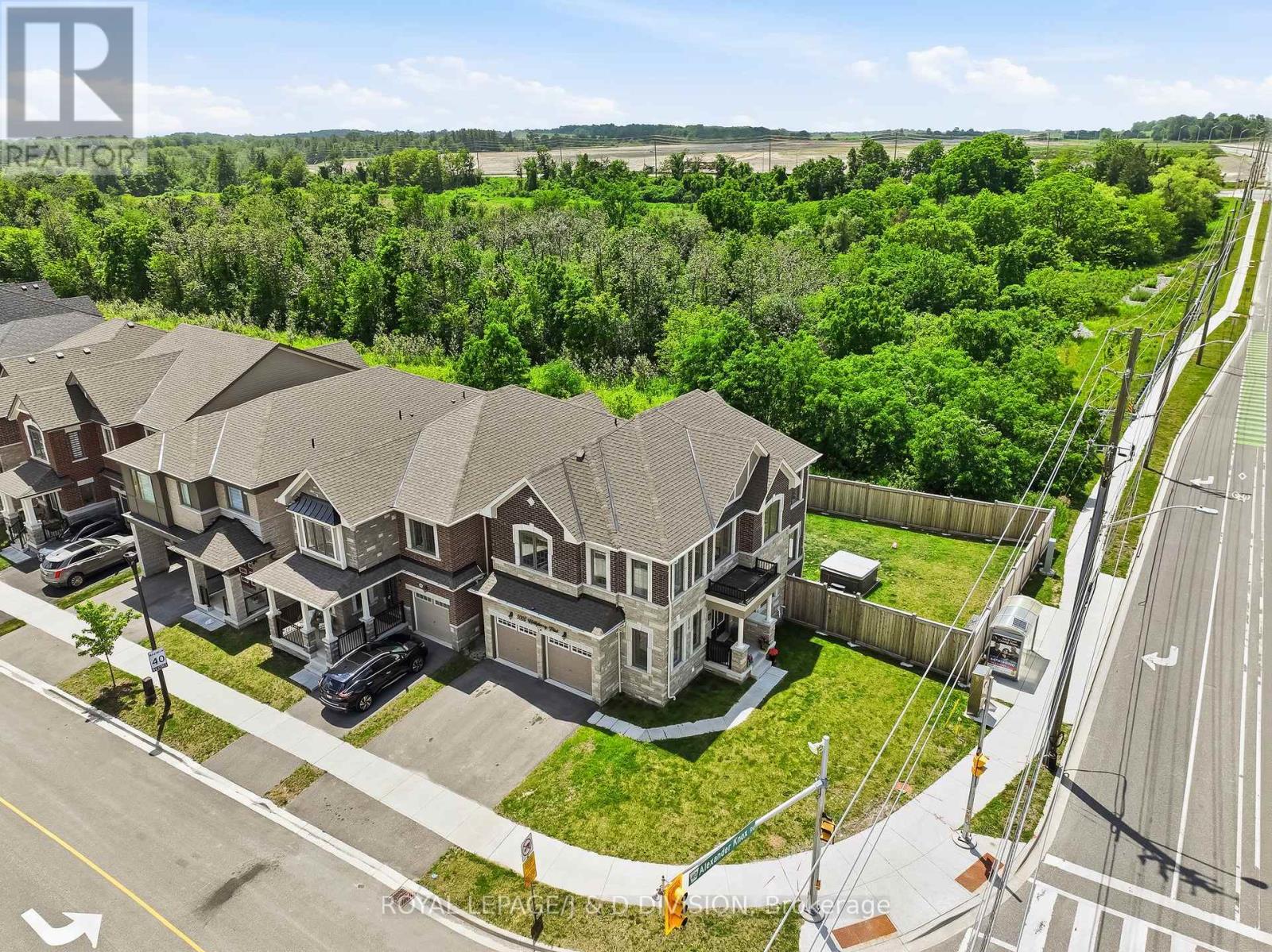 3000 HOLLYBERRY TRAIL - 39