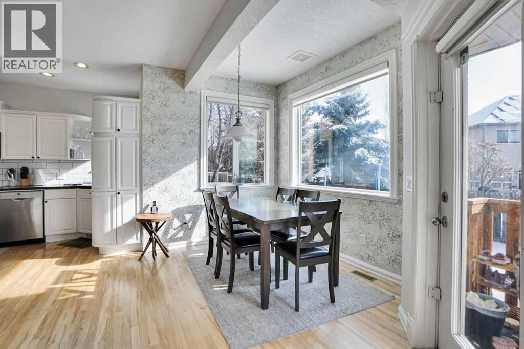 6 Strathridge Way SW - 14