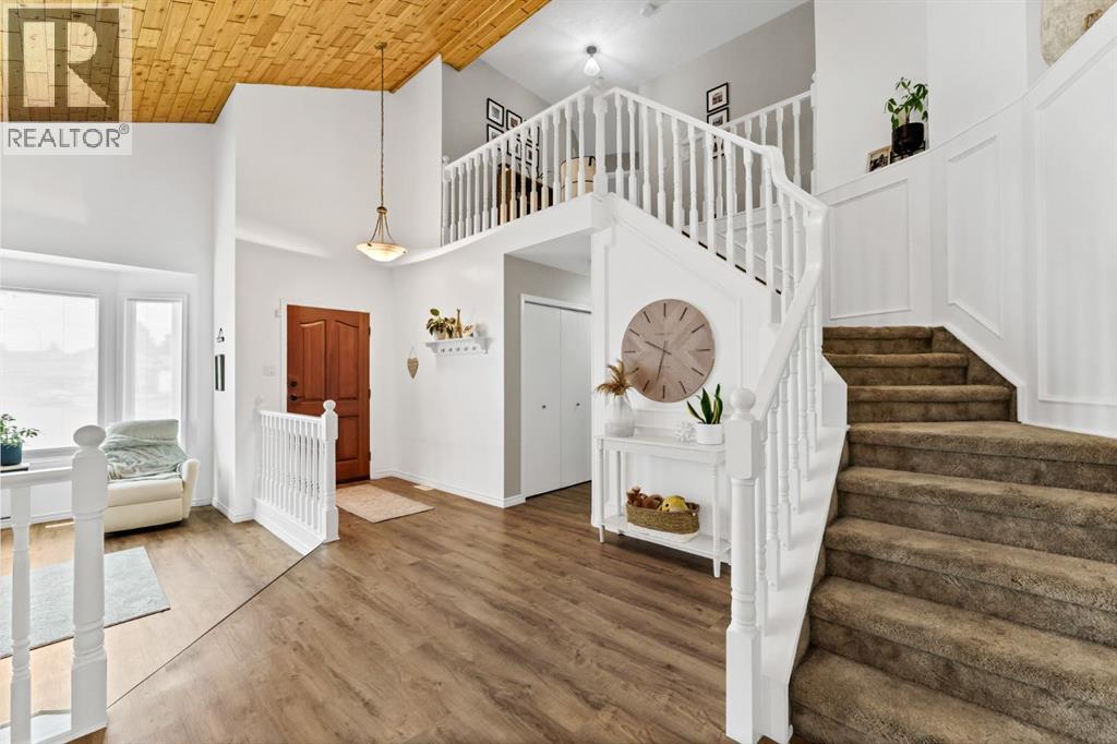 18 Rideau Crescent SE — photo 11