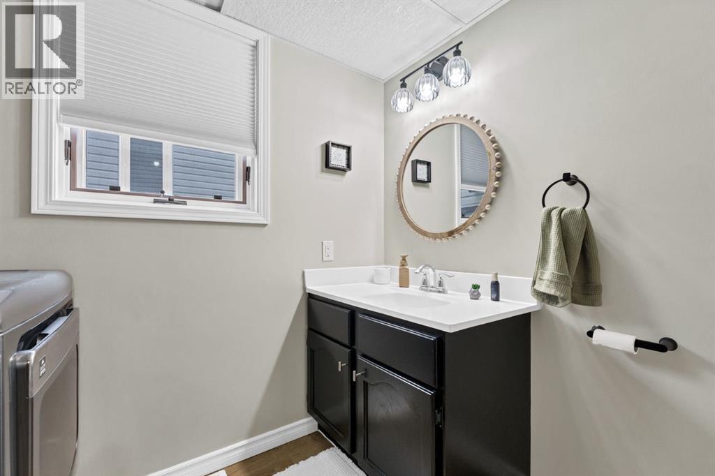 18 Rideau Crescent SE — photo 22