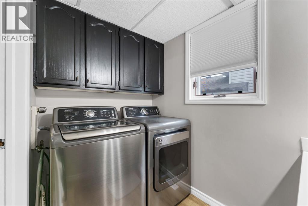18 Rideau Crescent SE — photo 23