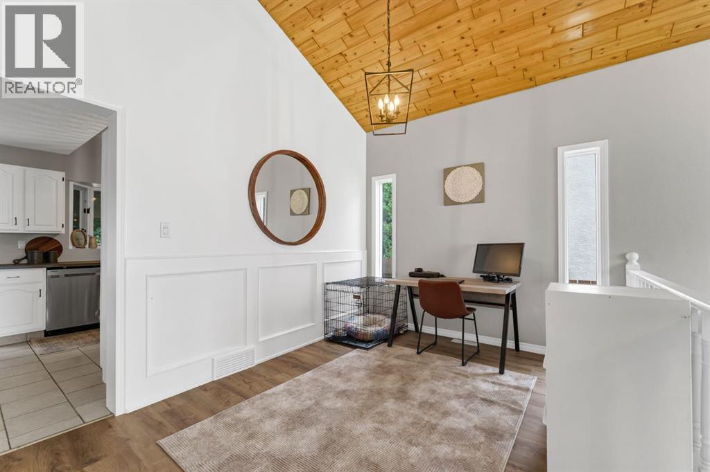 18 Rideau Crescent SE — photo 9