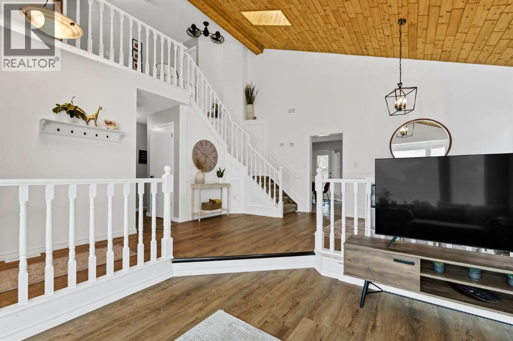 18 Rideau Crescent SE — photo 8