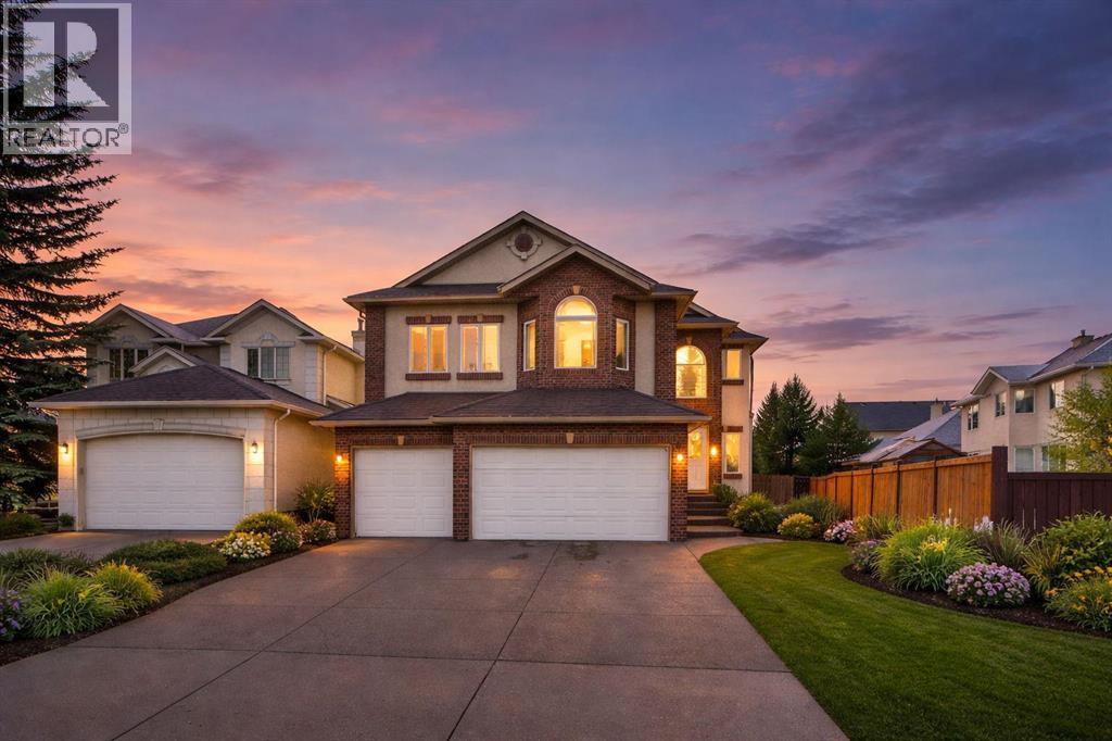 6 Strathridge Way SW - 1