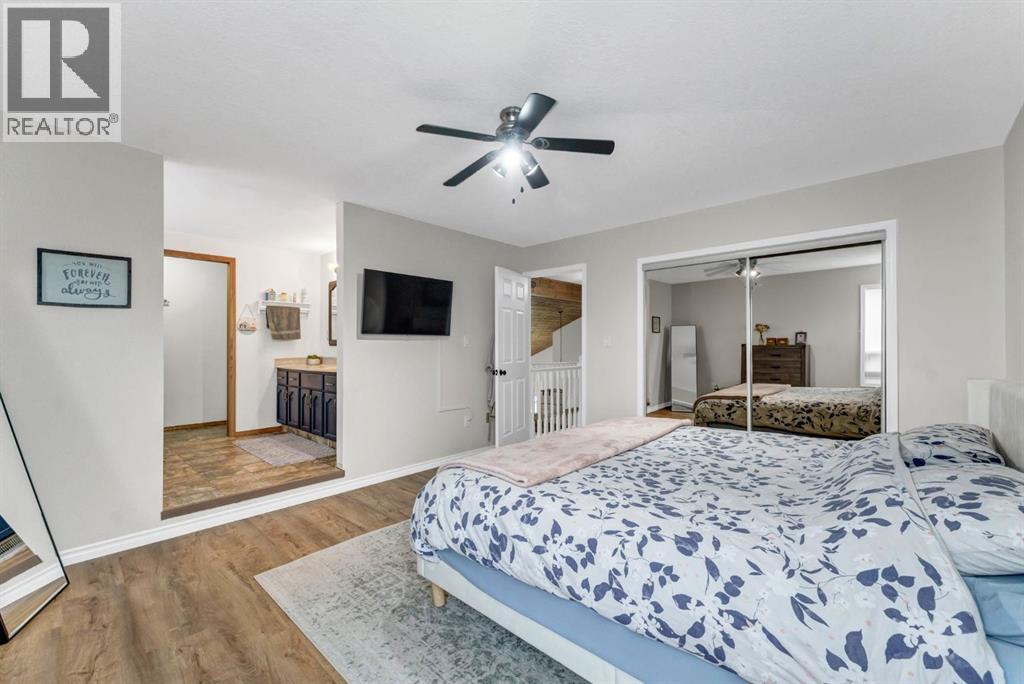 18 Rideau Crescent SE — photo 30