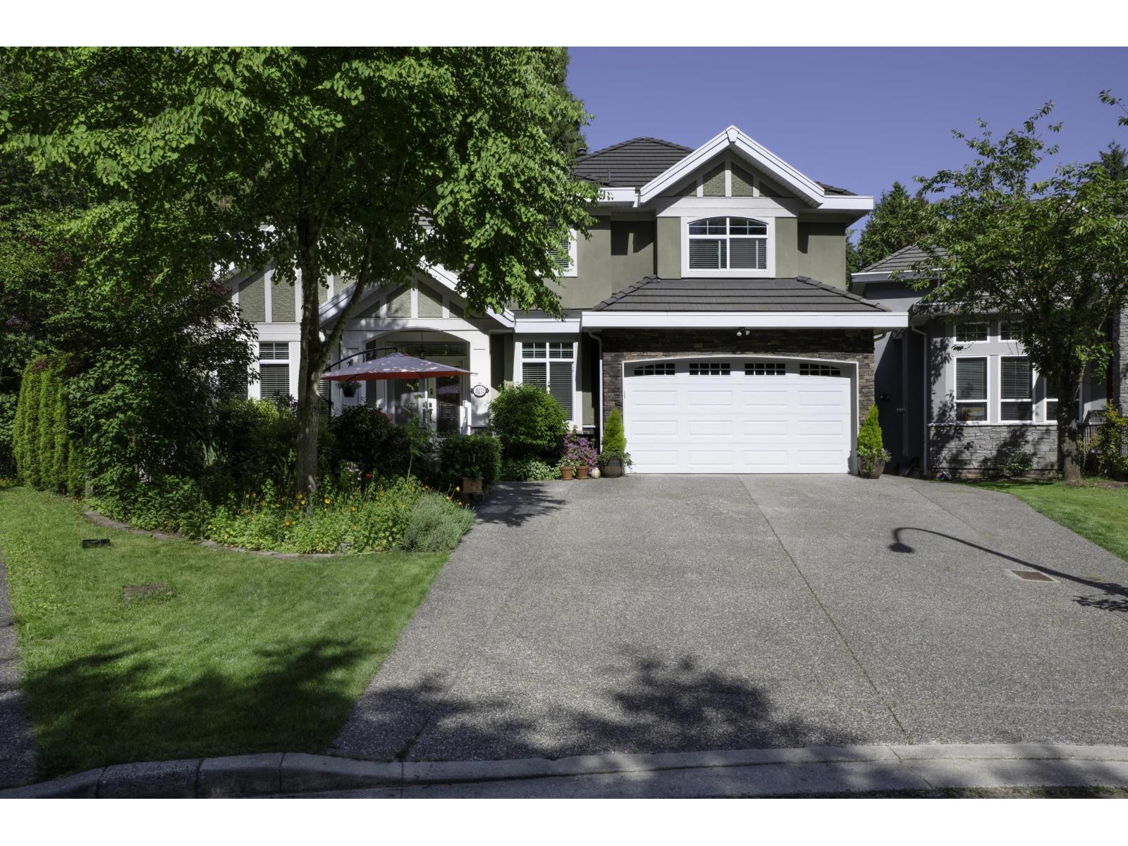 7 Bed, 6 Bath House for Sale in Surrey – 10172 159 STREET, Surrey – MLS# R3142353 - Image 2