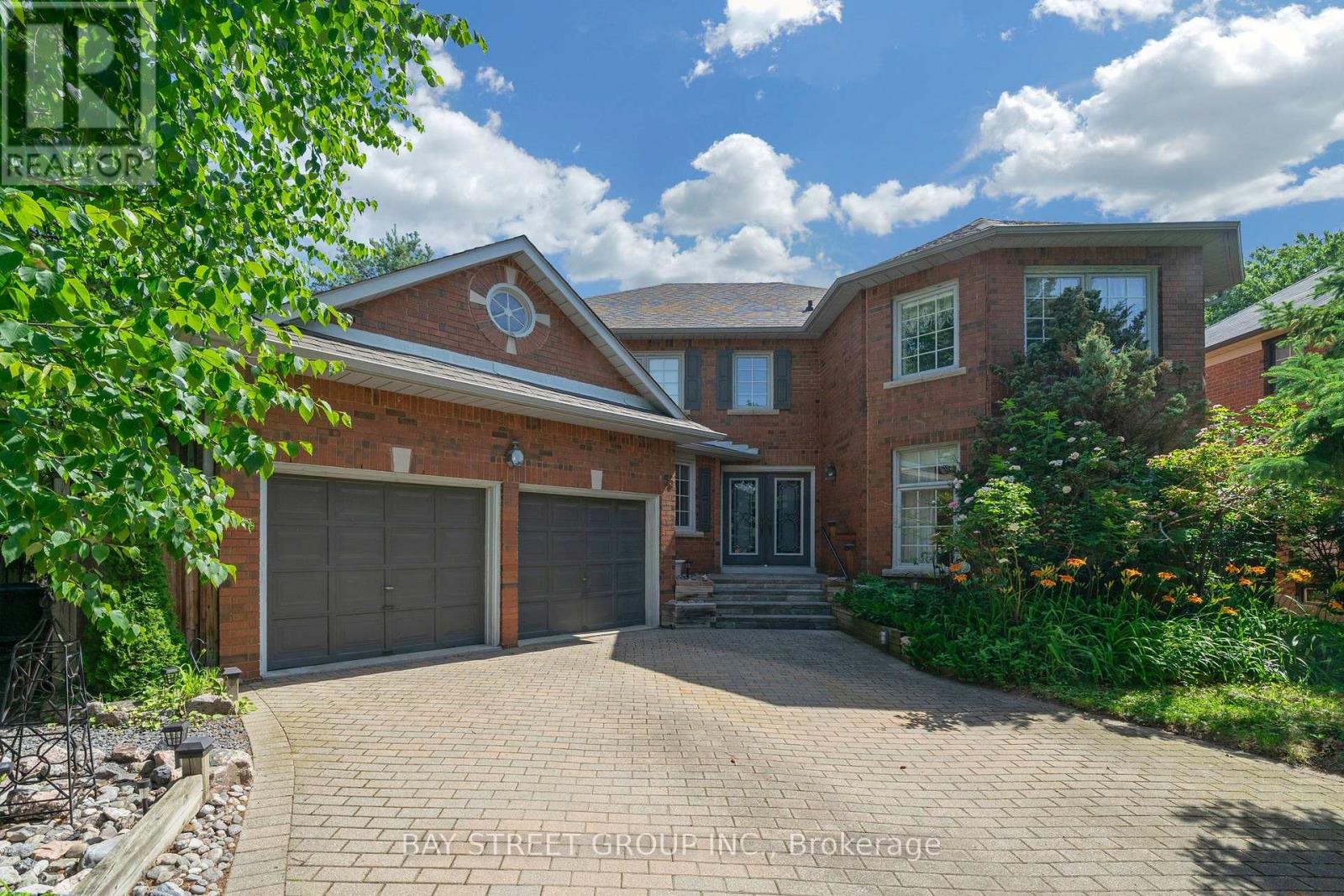 53 STRATHEARN AVENUE - 1