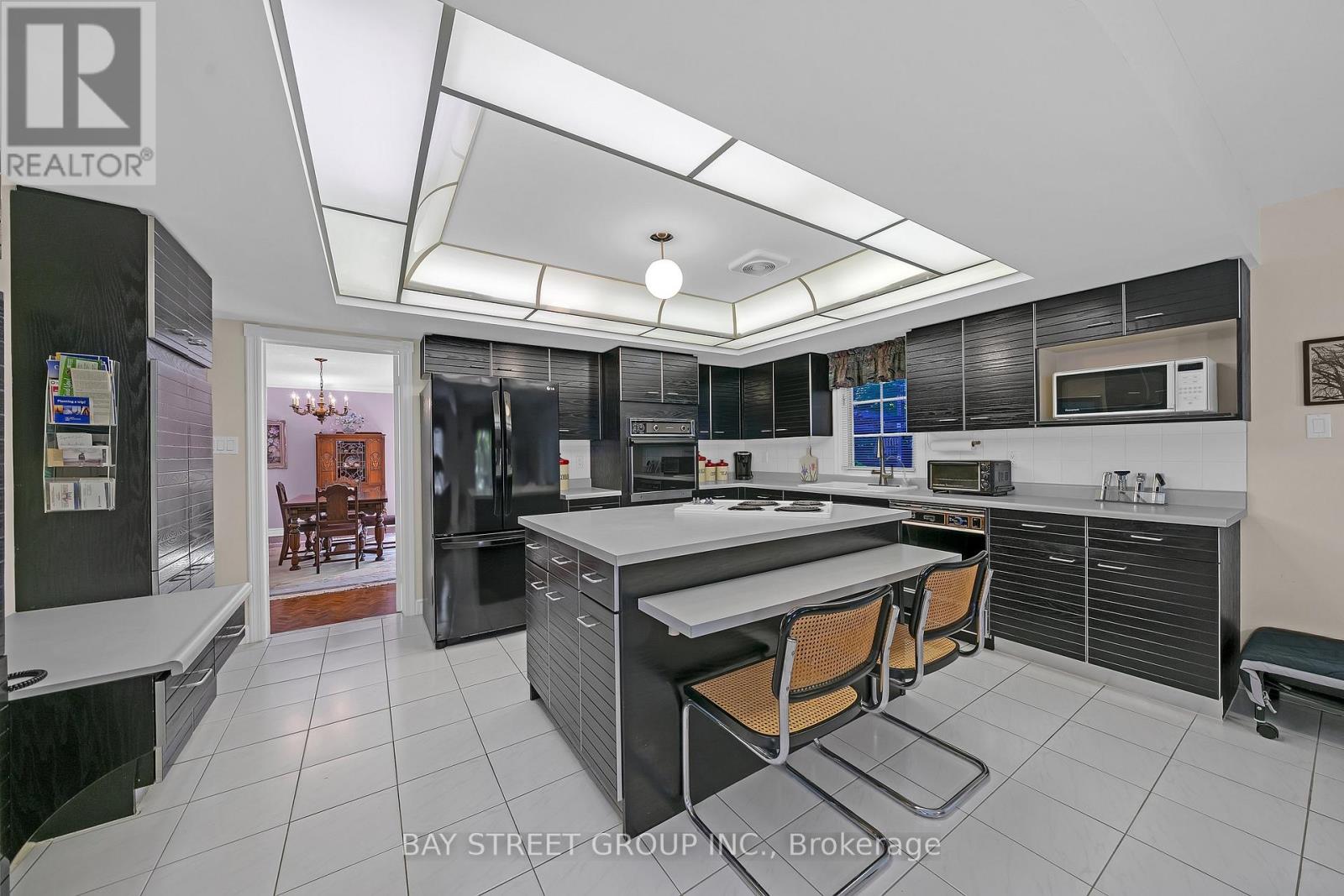 53 STRATHEARN AVENUE - 15